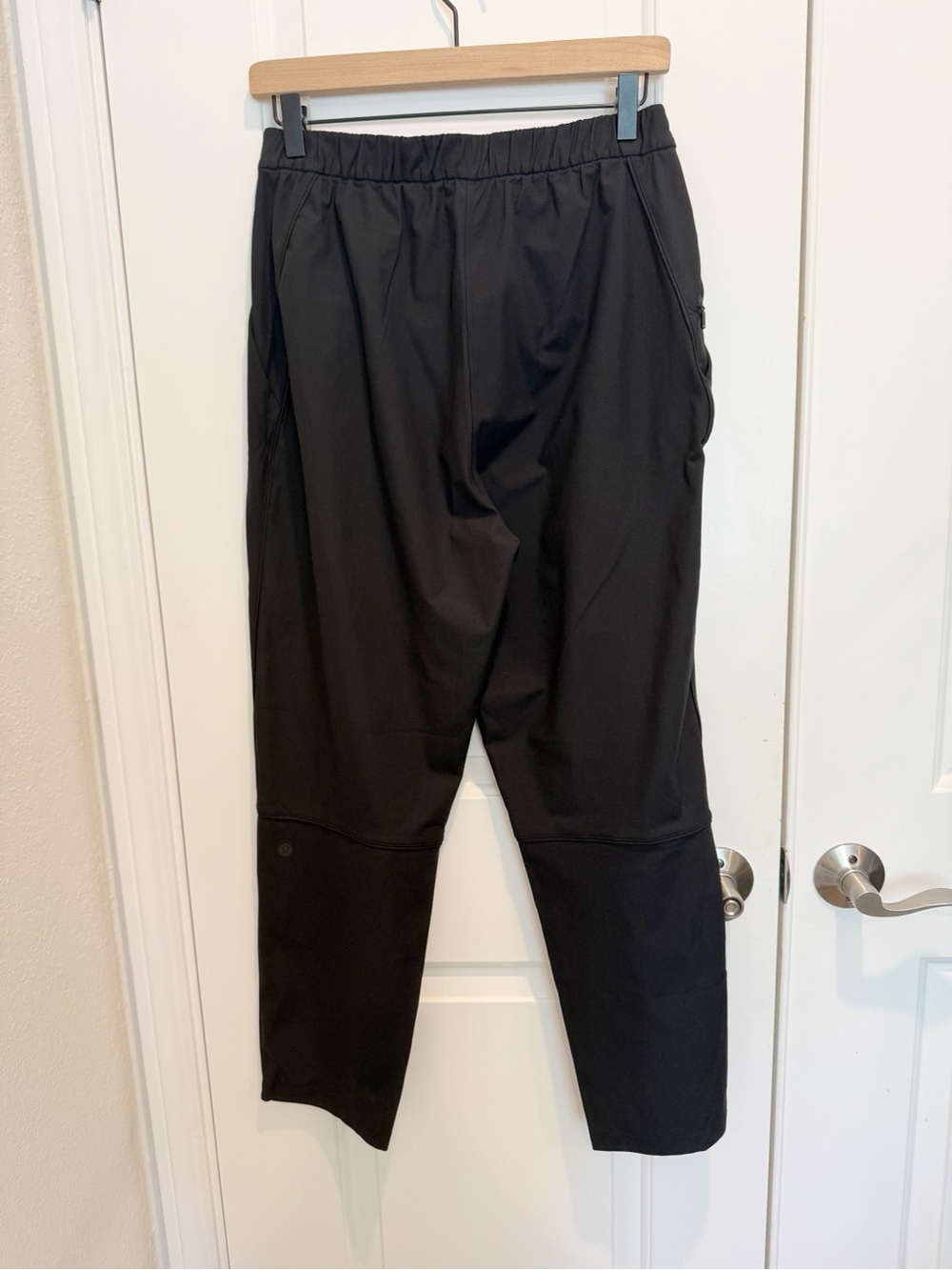 LULULEMON Essential High Rise Trouser Pants in Black size 8 Pleated Front Ankle - Picture 5 of 9